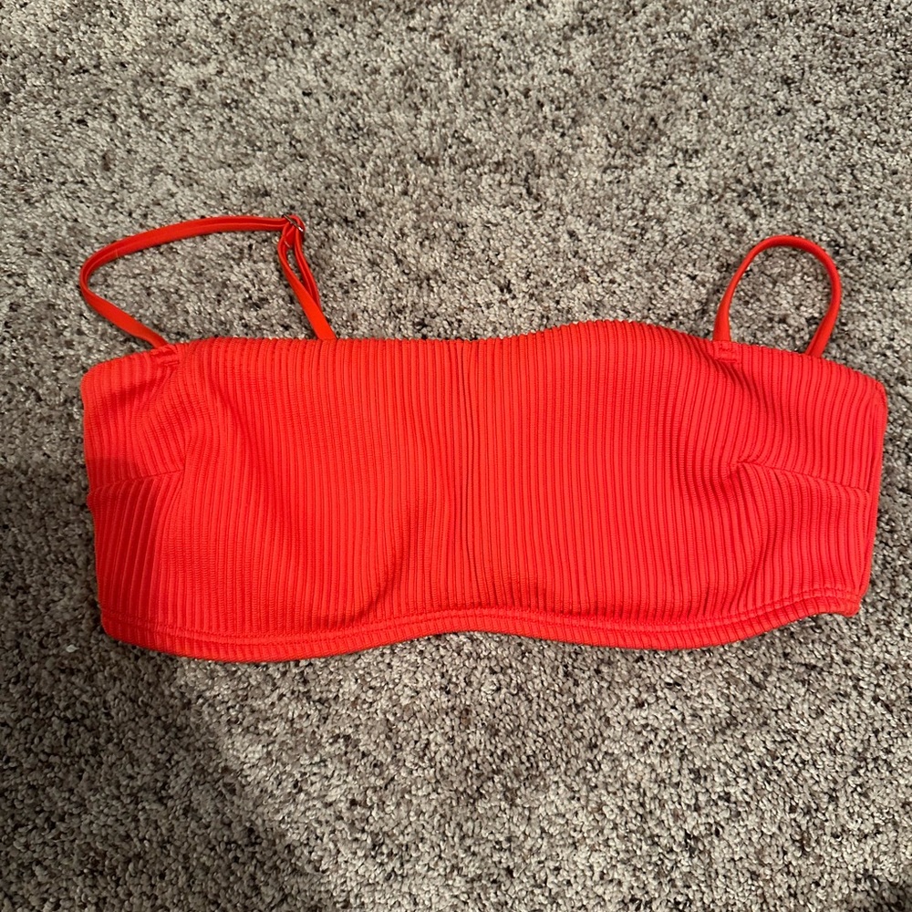 LIKE NEW HOLLISTER SWIMSUIT TOP